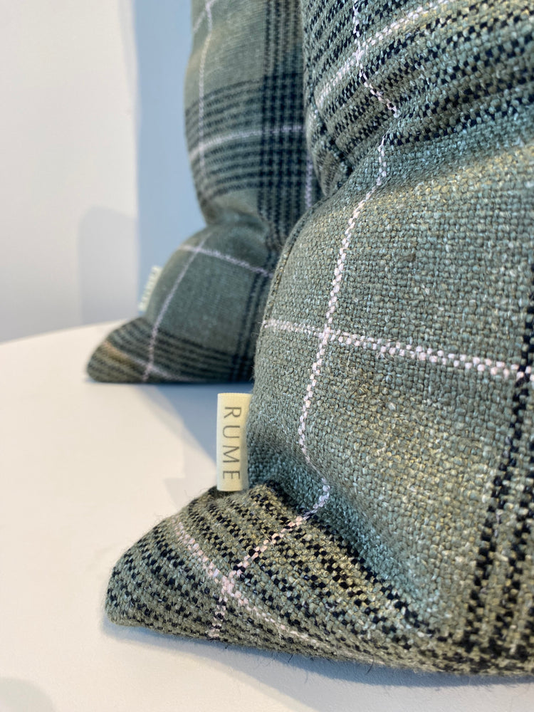 Rume Ridge Cushion