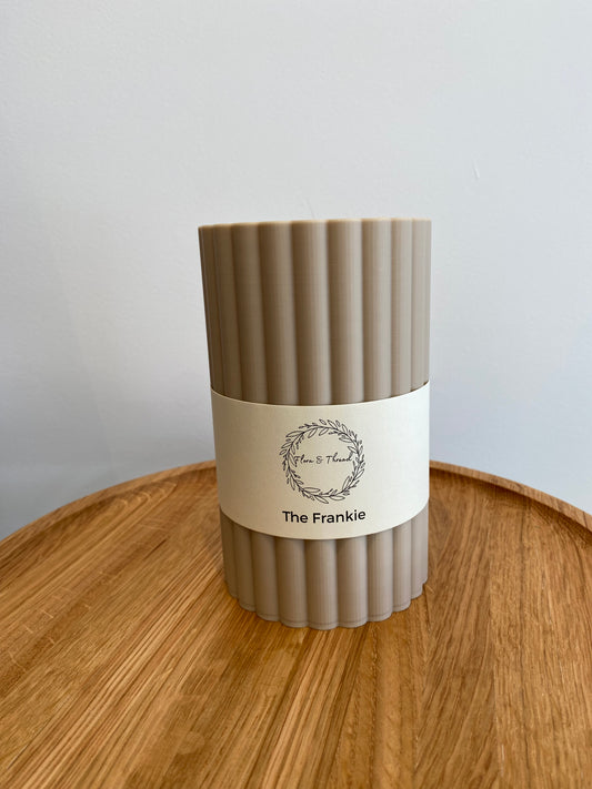 The Frankie Vase - Nude