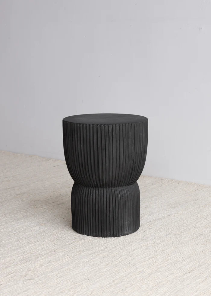 Lia Stool
