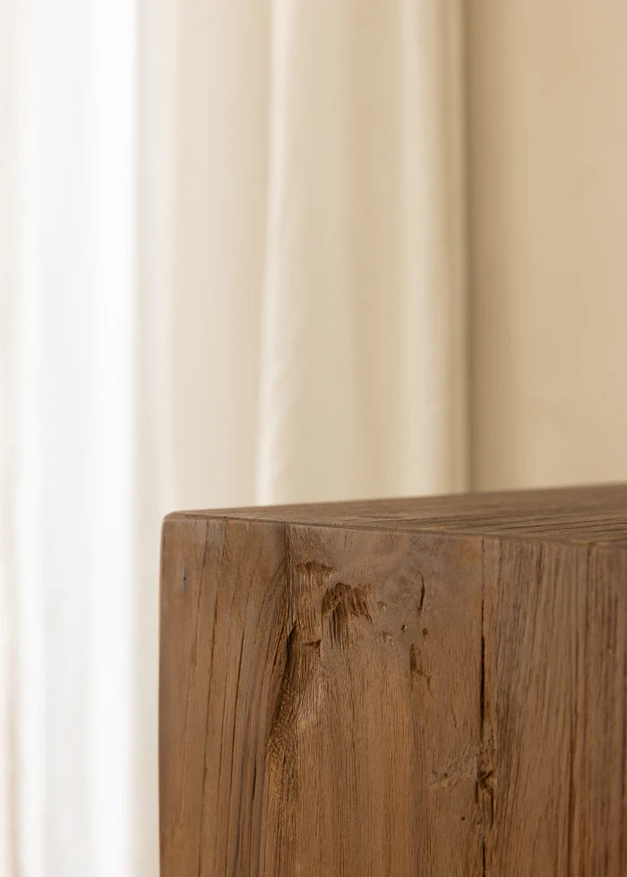 Dark Teak Plinth 40x50