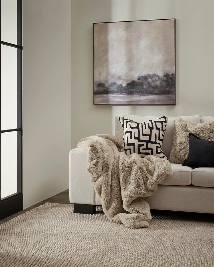 Ollo Pelage Taupe Throw