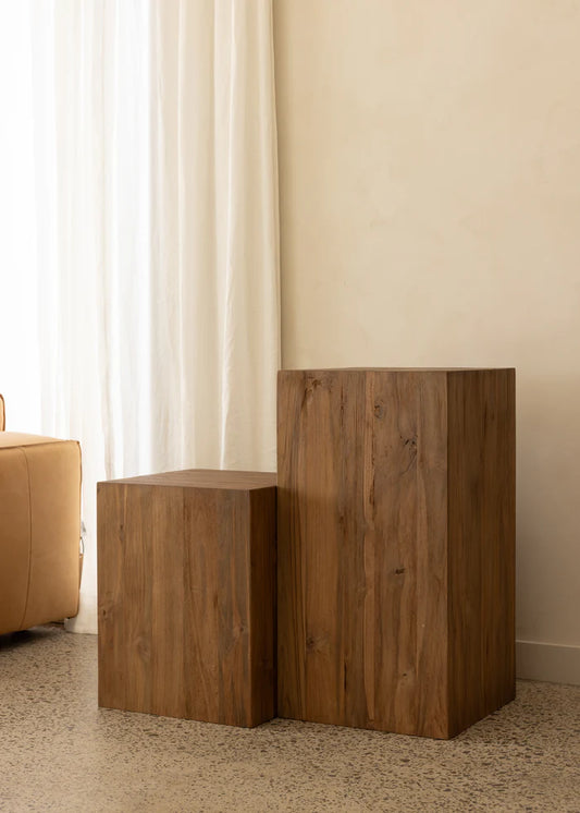 Dark Teak Plinth 40x50