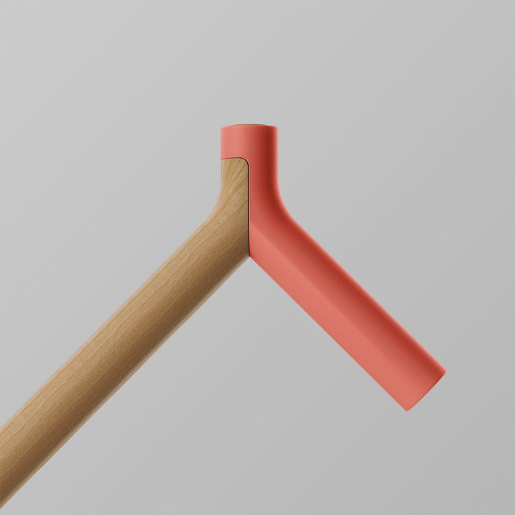 Uno. Coral and Oak